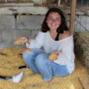 Meet your Posher, Danielle